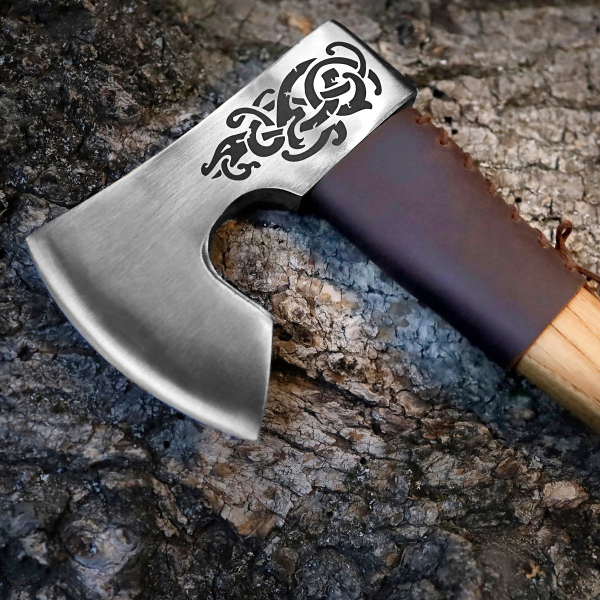 Compact Camping Axe "Skarnulf"