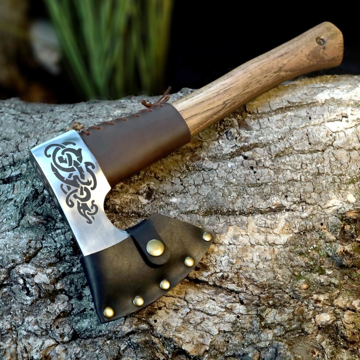 Compact Camping Axe "Skarnulf"