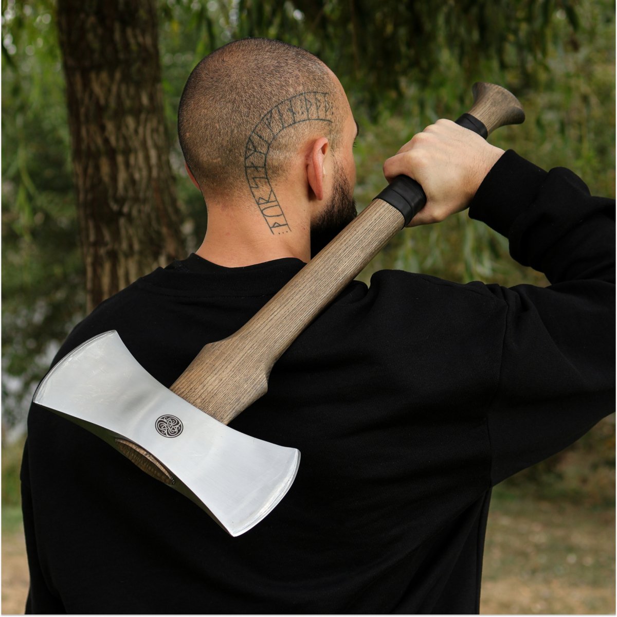 Functional double bit axe "Vargstal"