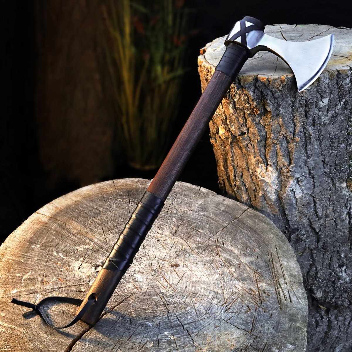 Viking Axe "Vindflaug" with Leather Wrap