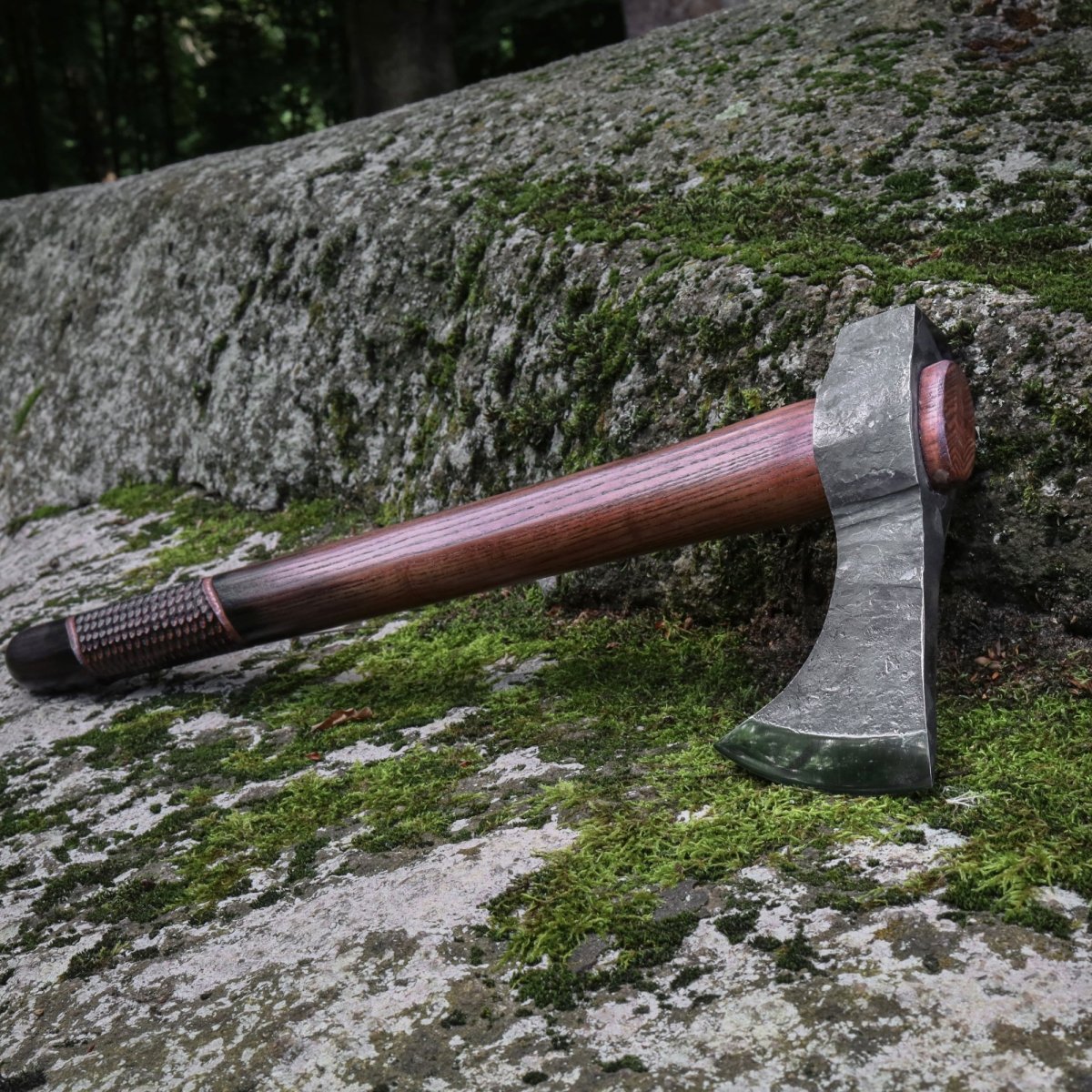 Forged Tomahawk "Blood Leaf"