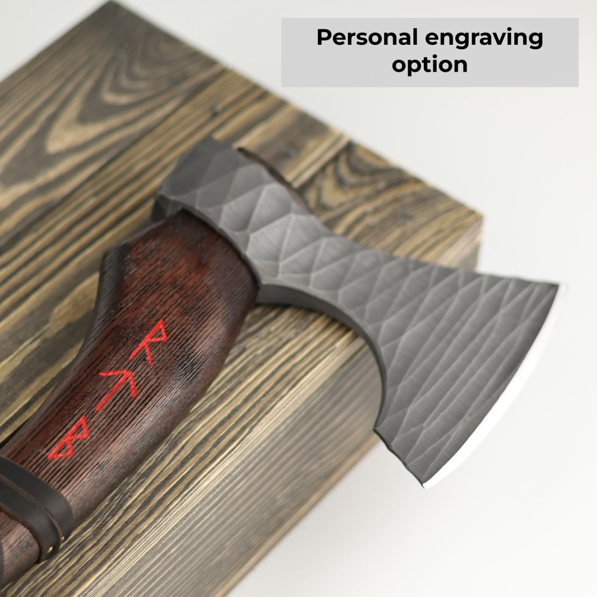 Hand forged axe “Sterk Vorley” with leather cover