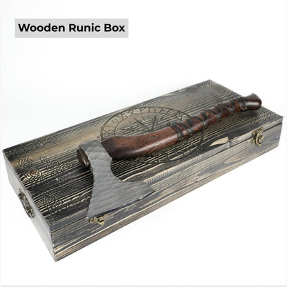 Hand forged axe “Sterk Vorley” with leather cover