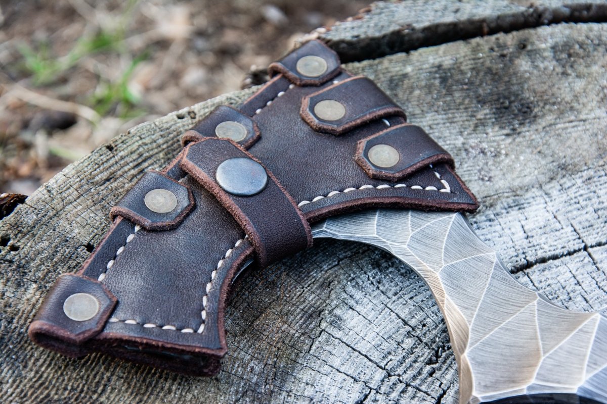 Hand forged hatchet "Skarpt Nebb" with leather cover