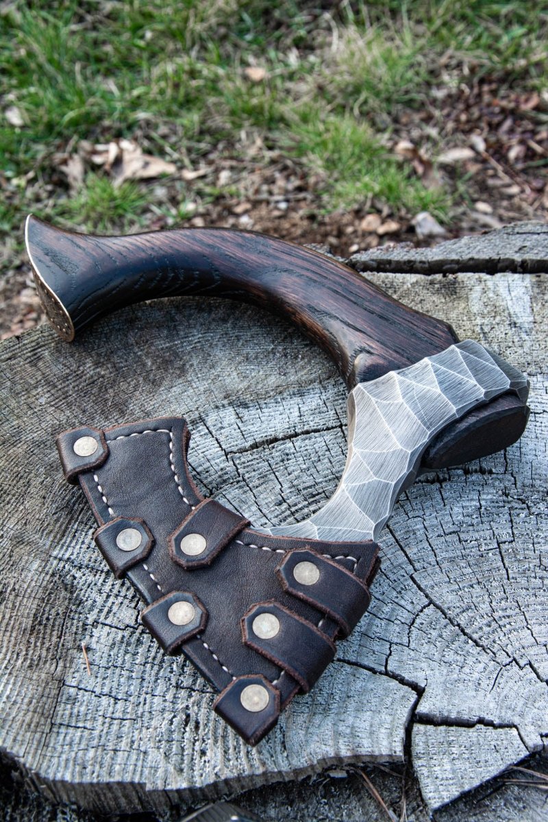 Hand forged hatchet "Skarpt Nebb" with leather cover