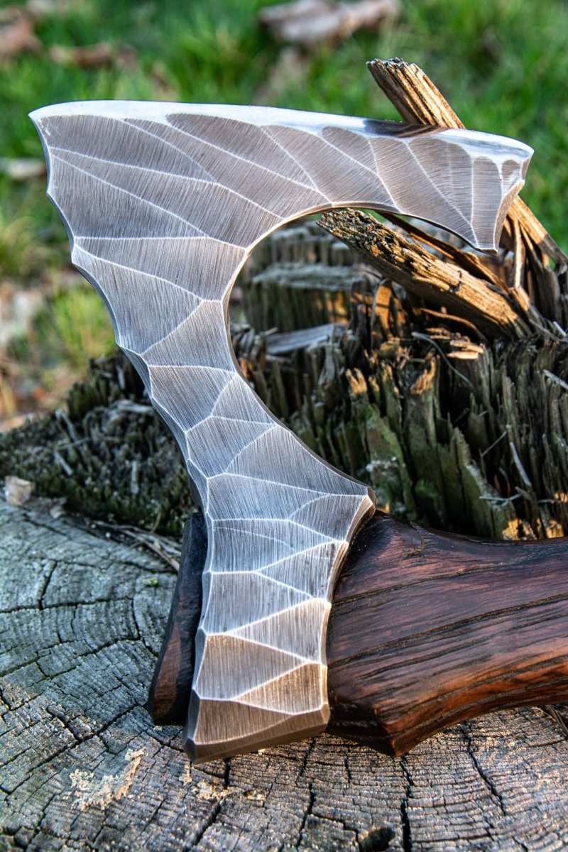 Hand forged hatchet "Skarpt Nebb" with leather cover